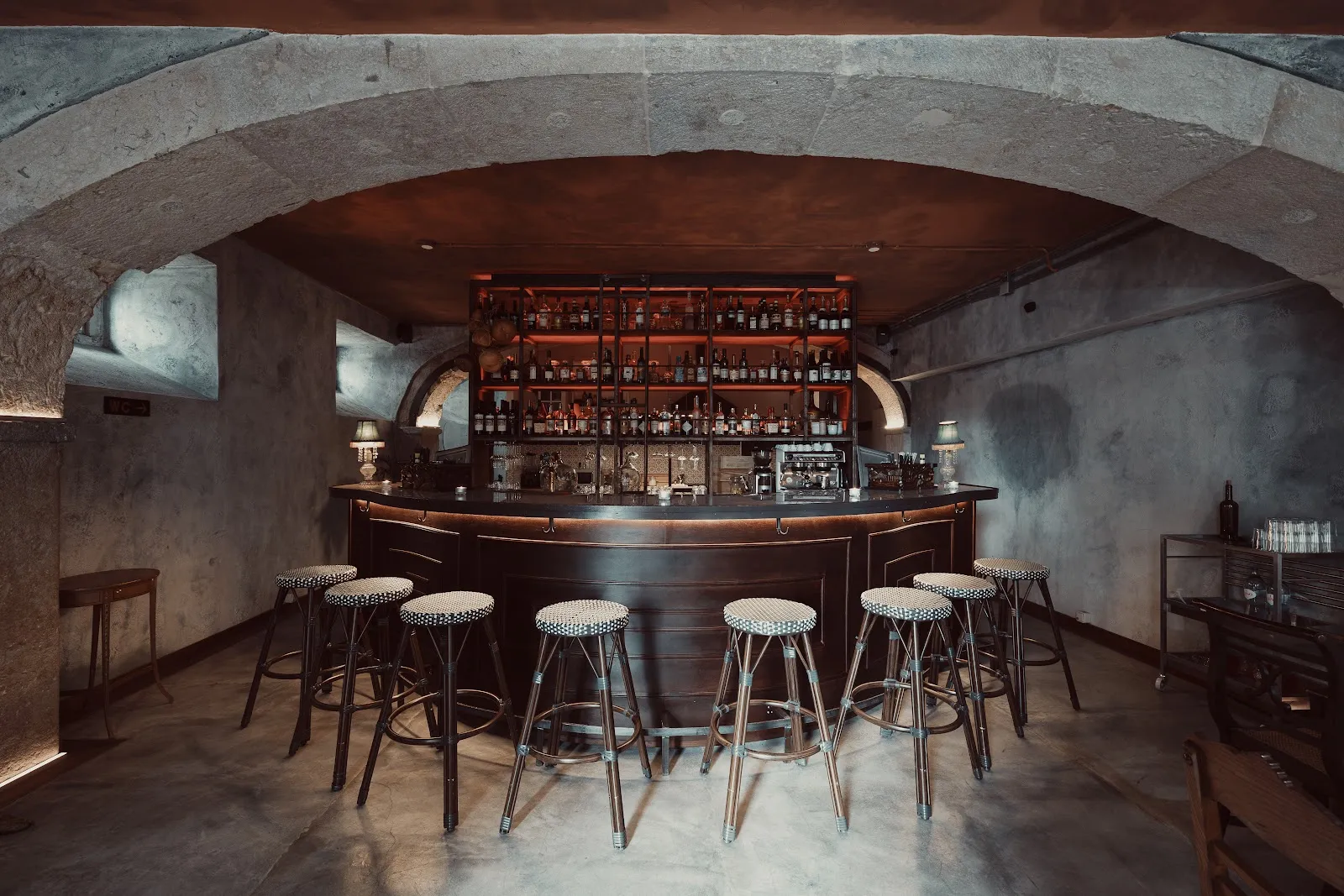 Arco Cocktail Bar & Cafe