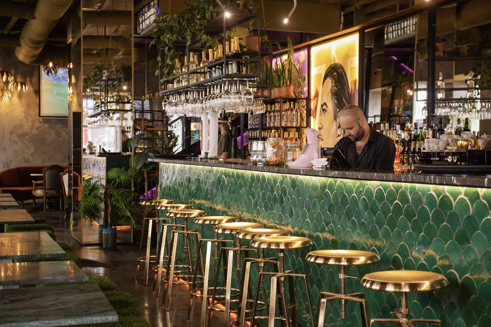 Art Stay - Restaurant & Bar