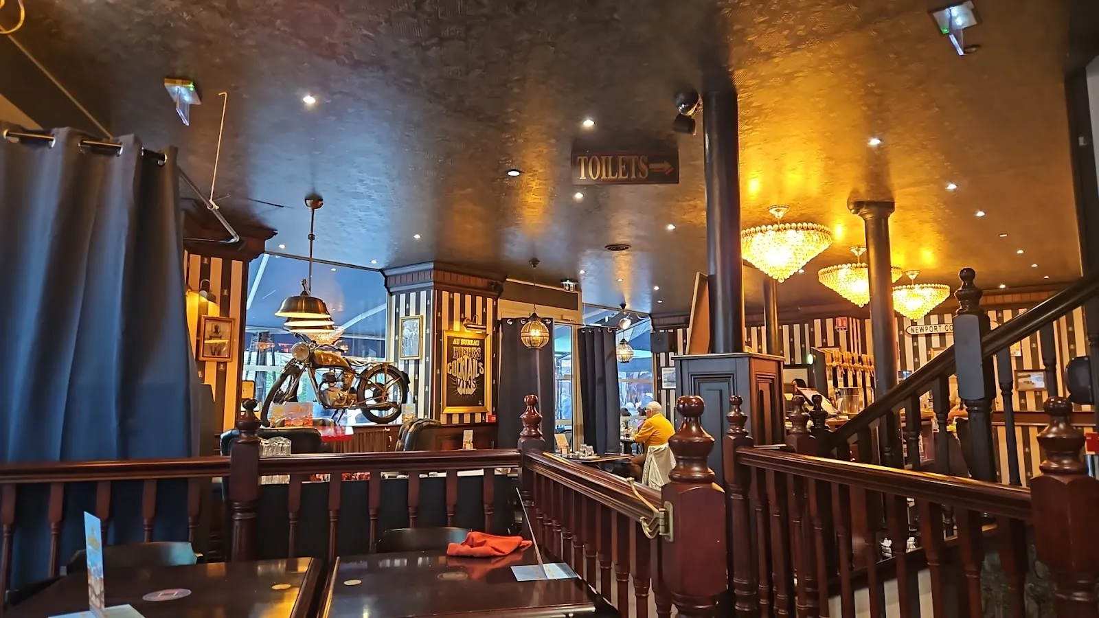 Au Bureau - Pub et Brasserie 2