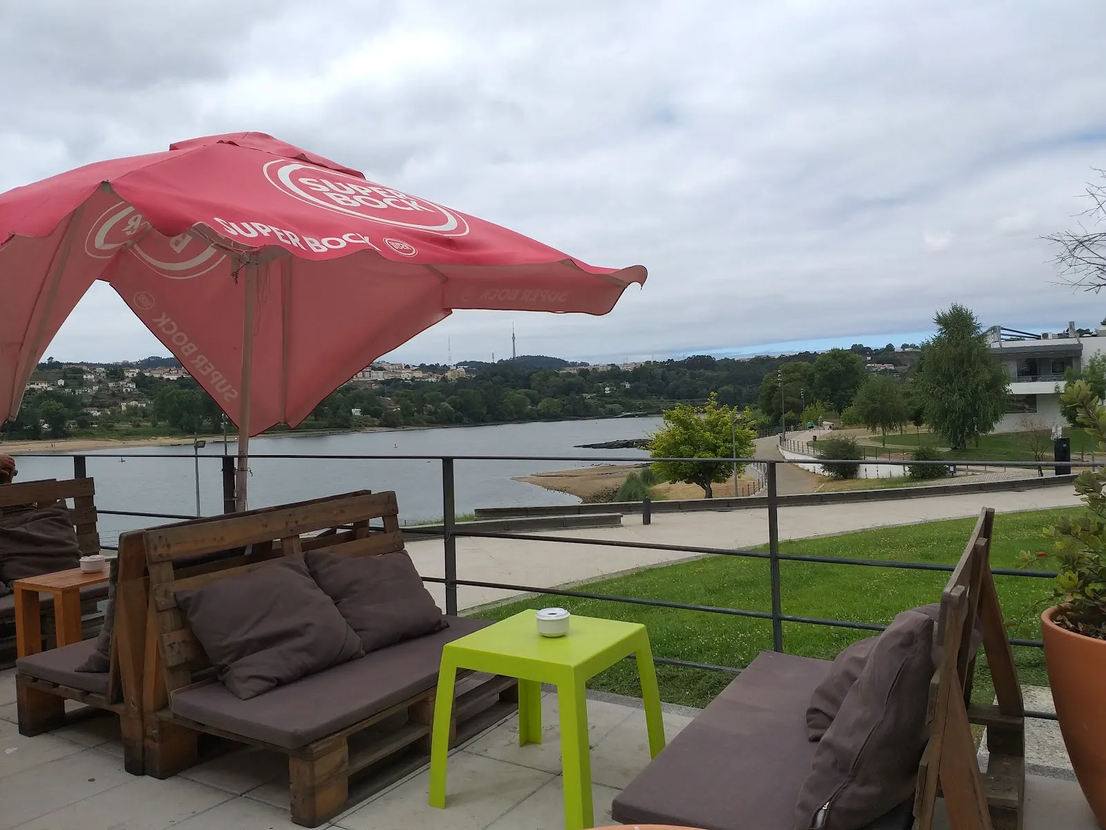 Badio Lounge