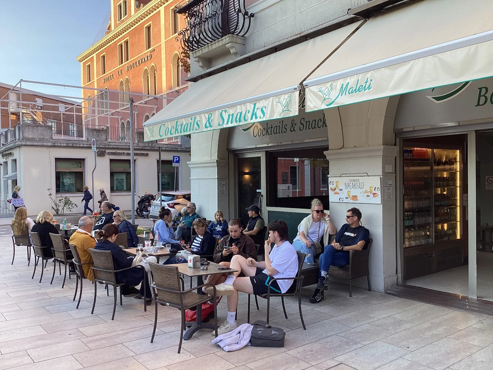 Bar Maleti