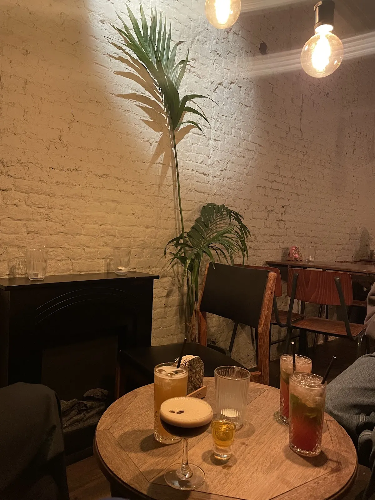 Bar Salon 2