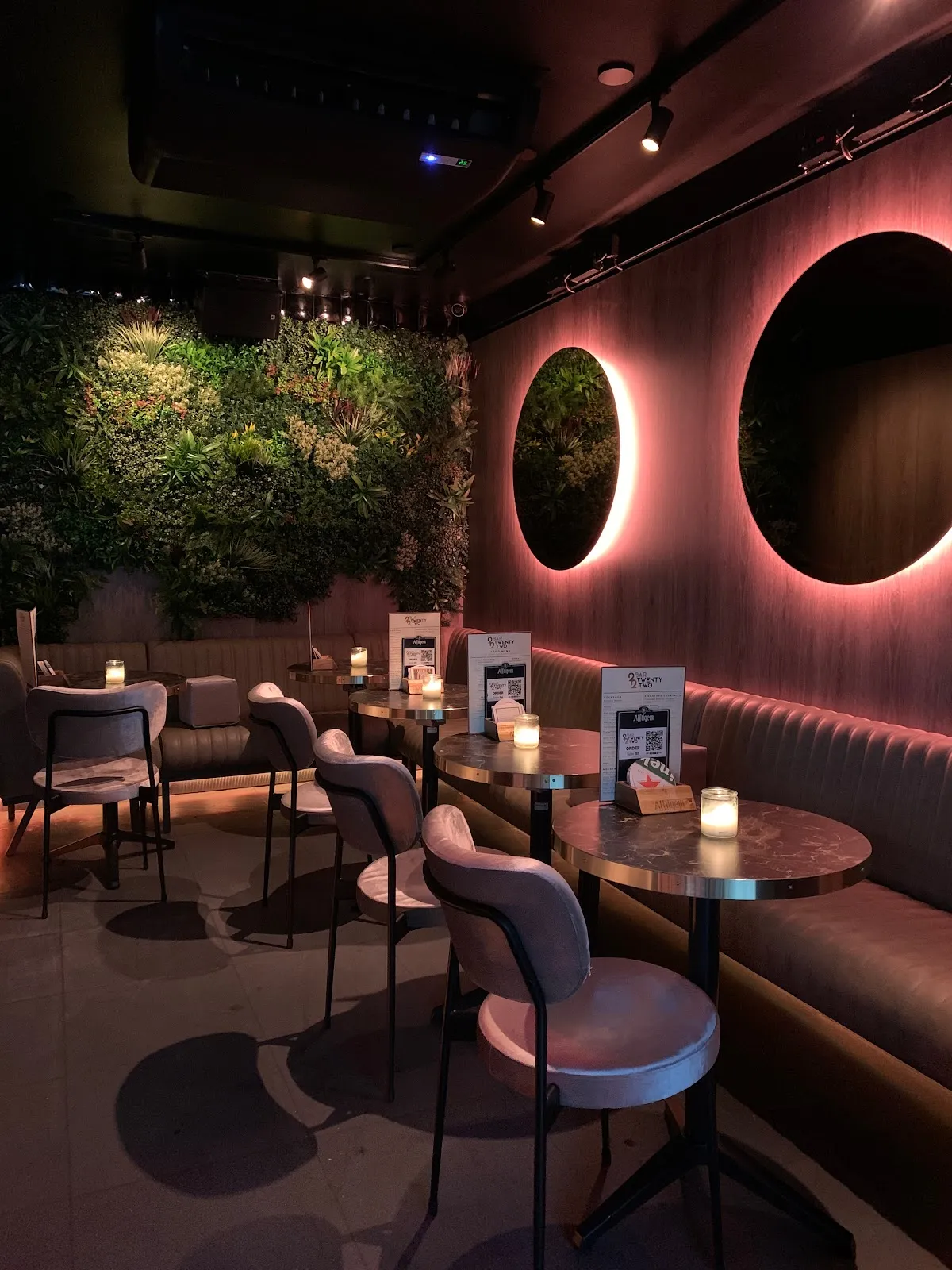 Bar Twenty Two