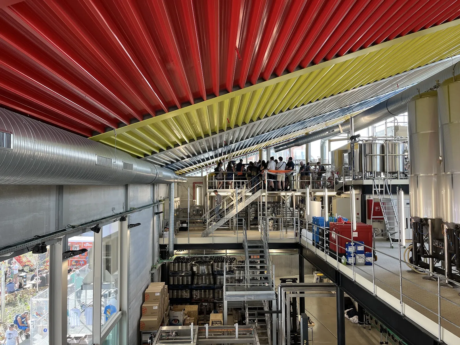 BBP Port Sud - Bar, Beer Garden & Brewery