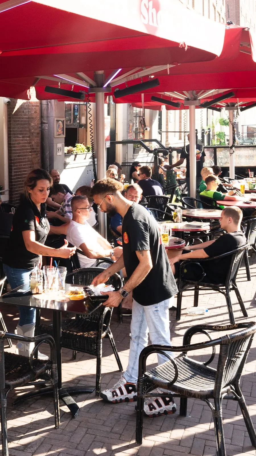 Cafe Bigshots