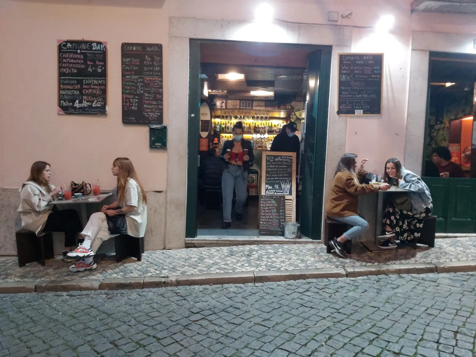 Camone Bar