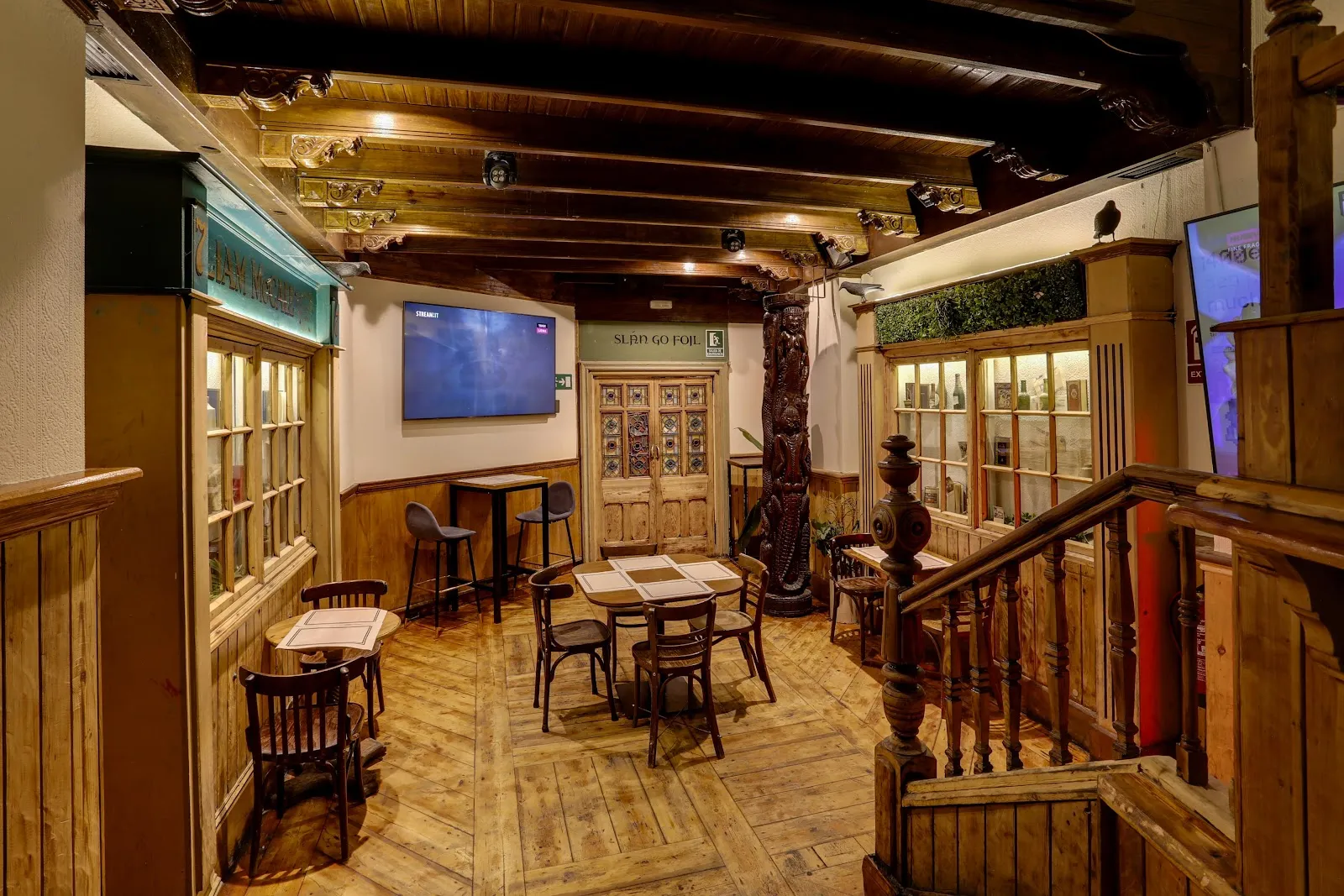El Canalla - Irish Pub & Sports Bar