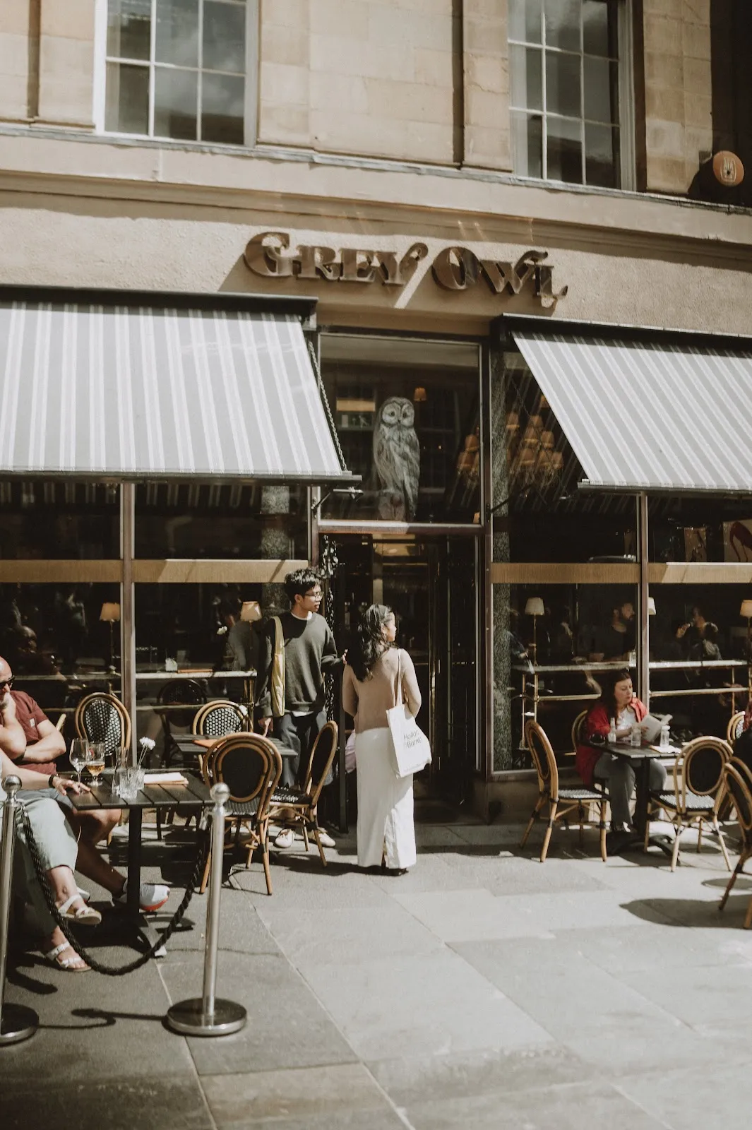 Grey Owl Café bar