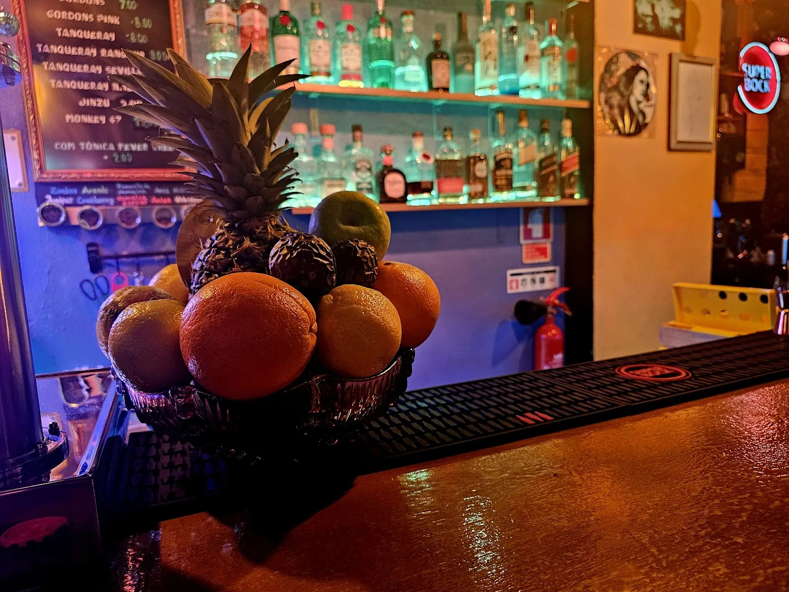 Groove Bar