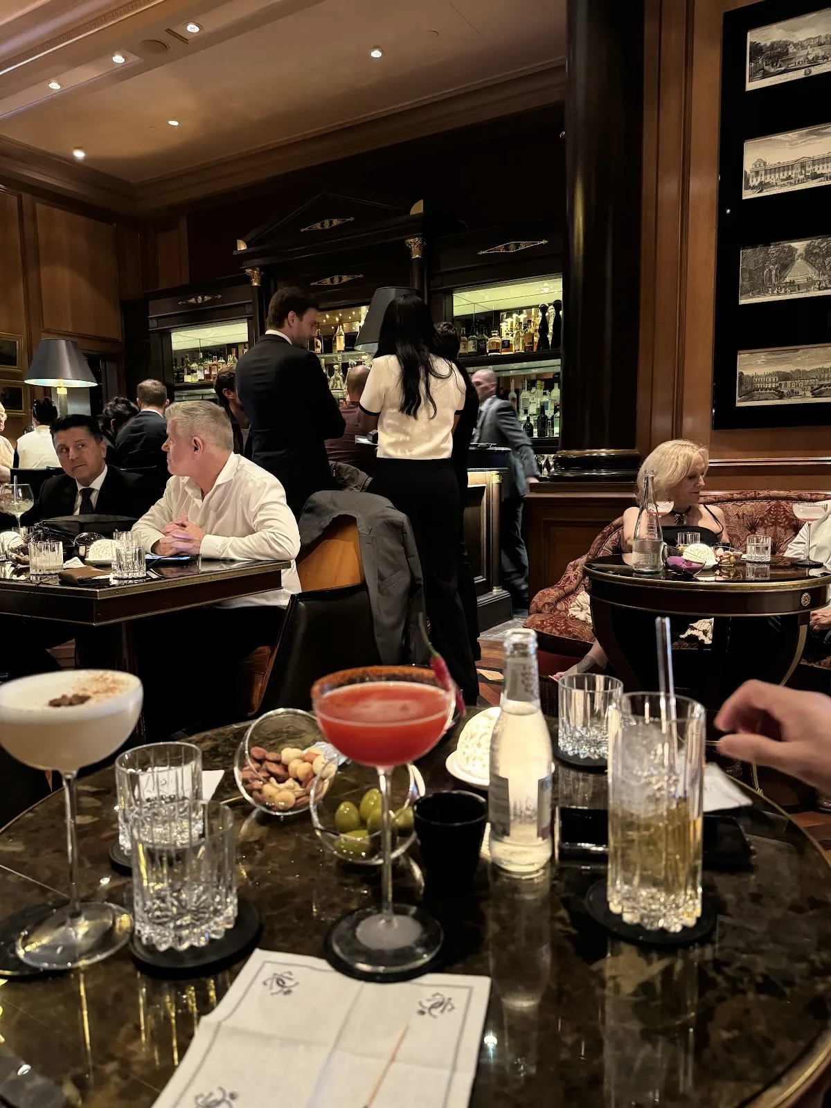 Le Bar