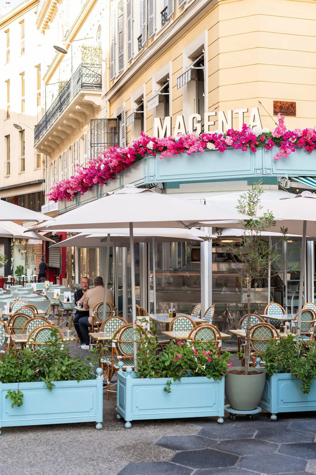 Le Magenta 2