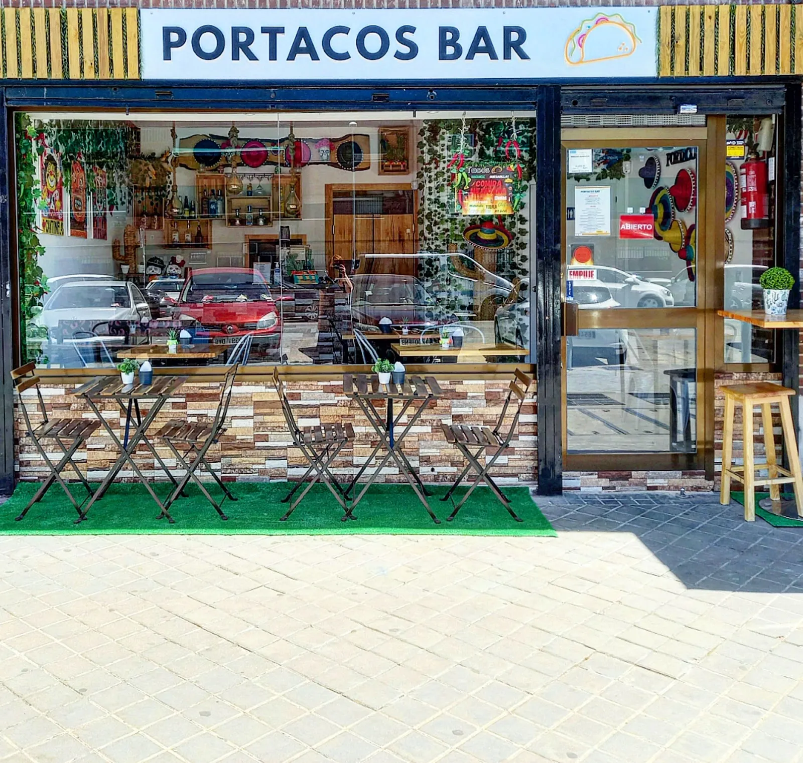Portacos Bar