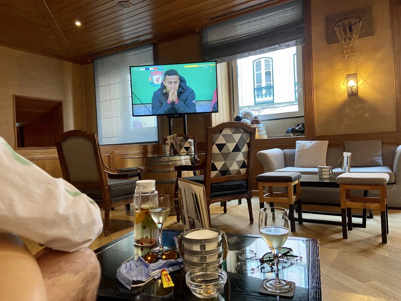 Real Sports Bar