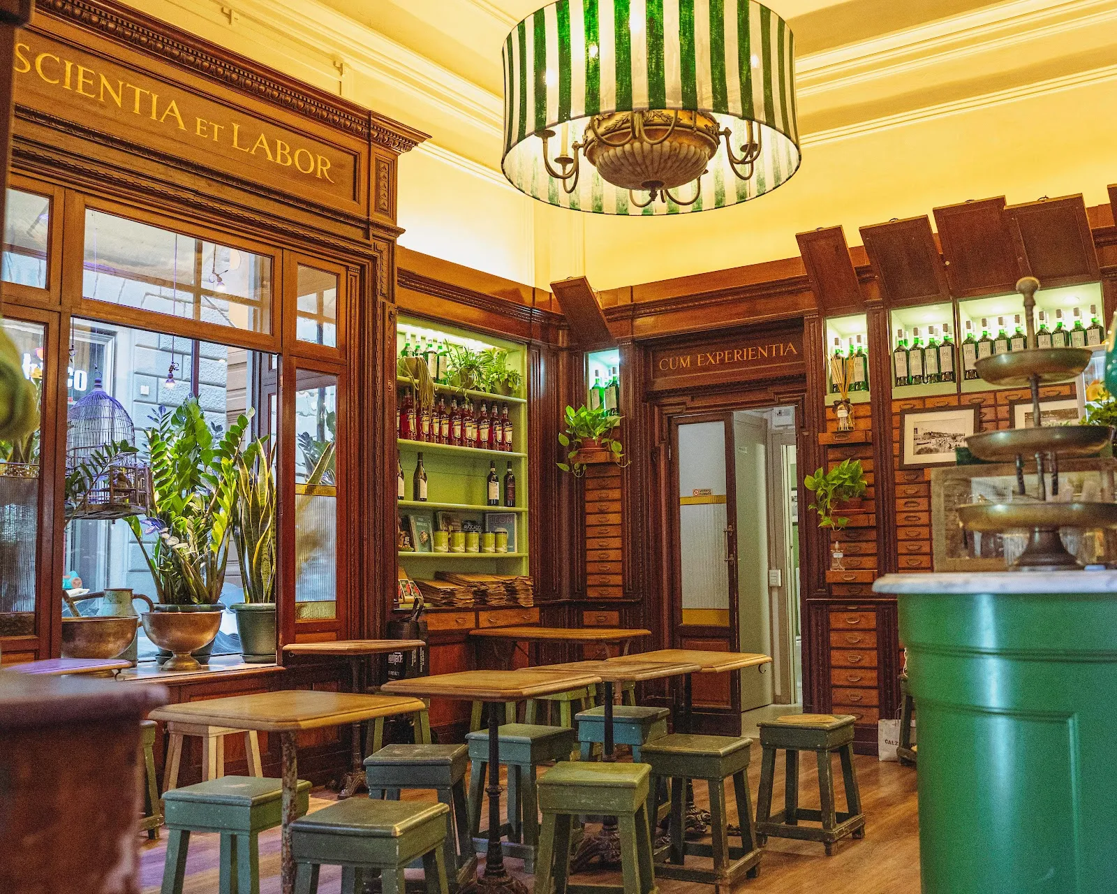 Rivarno Café