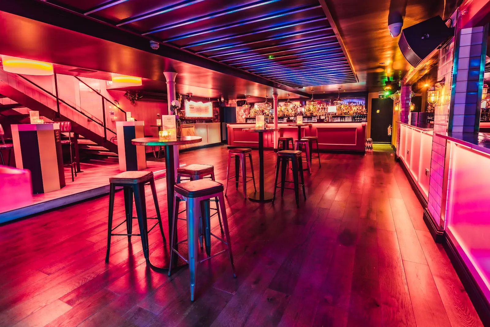 Simmons Bar | Shoreditch
