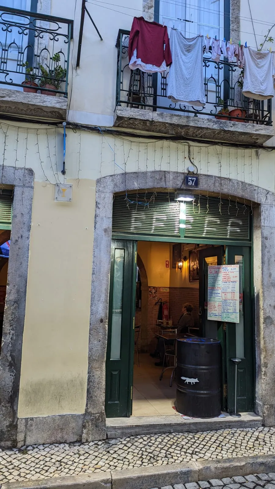 Tasca dos Canarios Amarelos