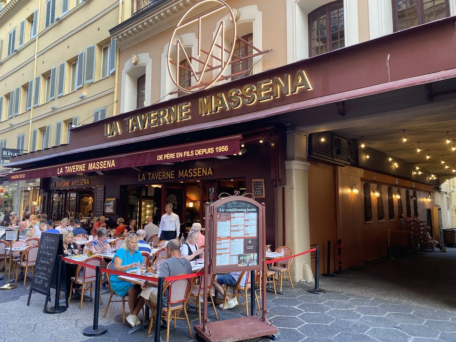 Taverne Massena 2
