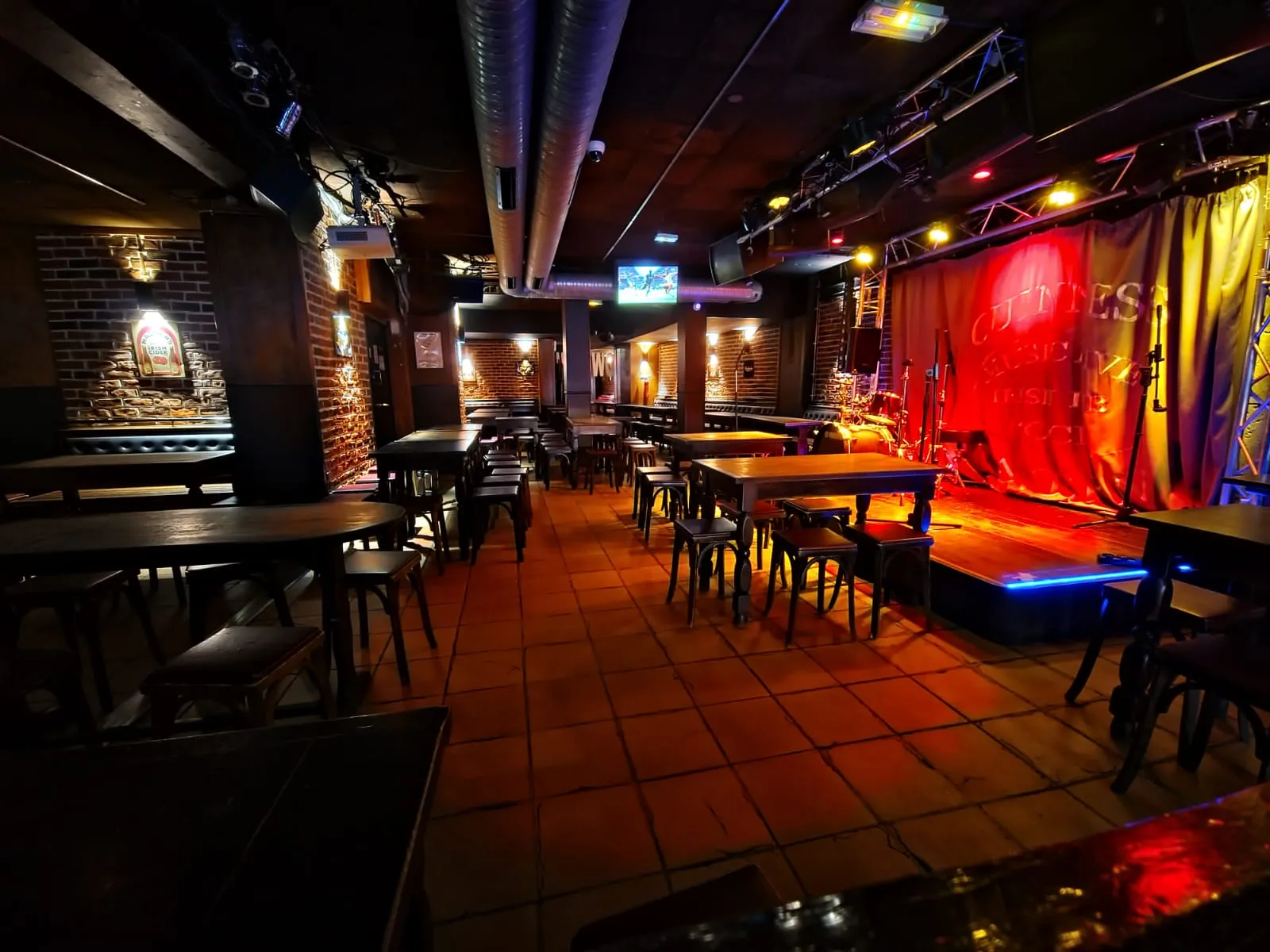Temple Rock Tavern