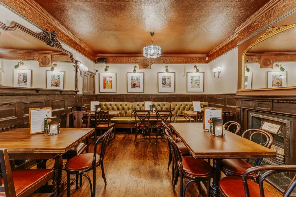 The Crown Tavern