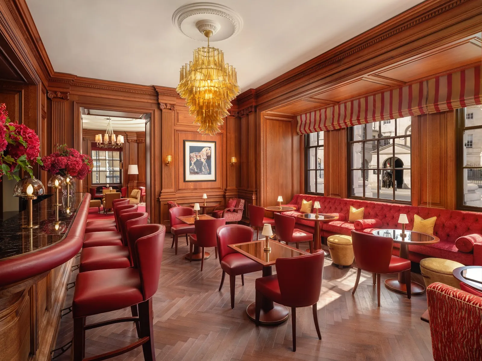 THE GUARDS BAR AND LOUNGE