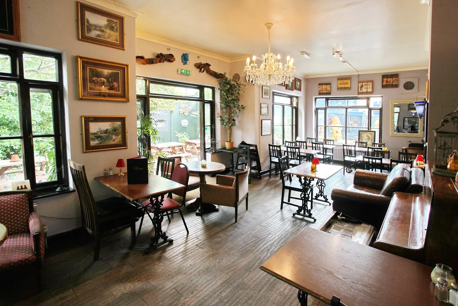 The Horseshoe Inn