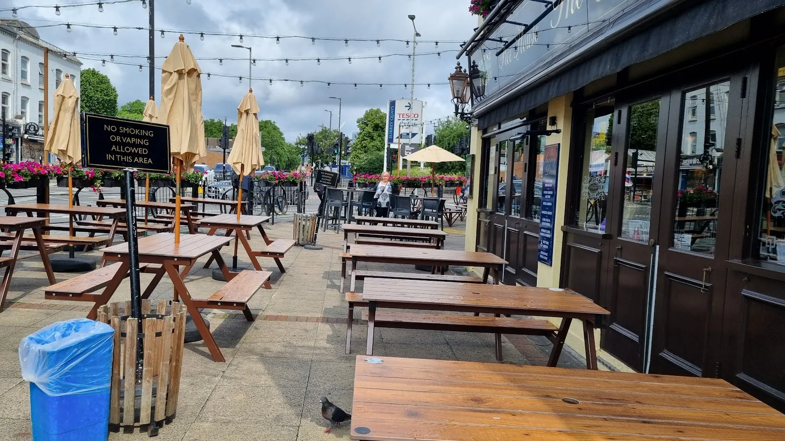 The Surrey Docks - JD Wetherspoon