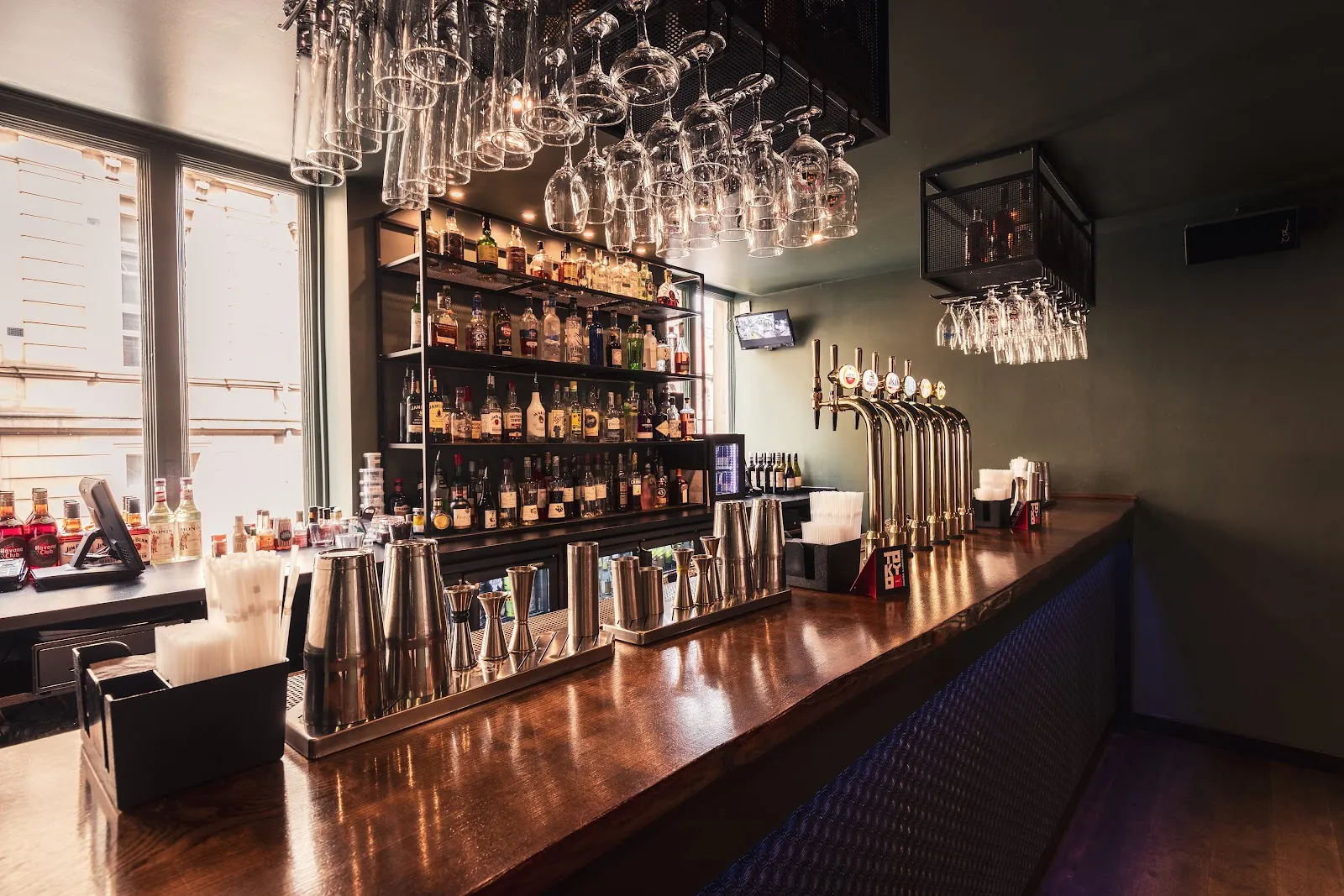 Tokyo Bar
