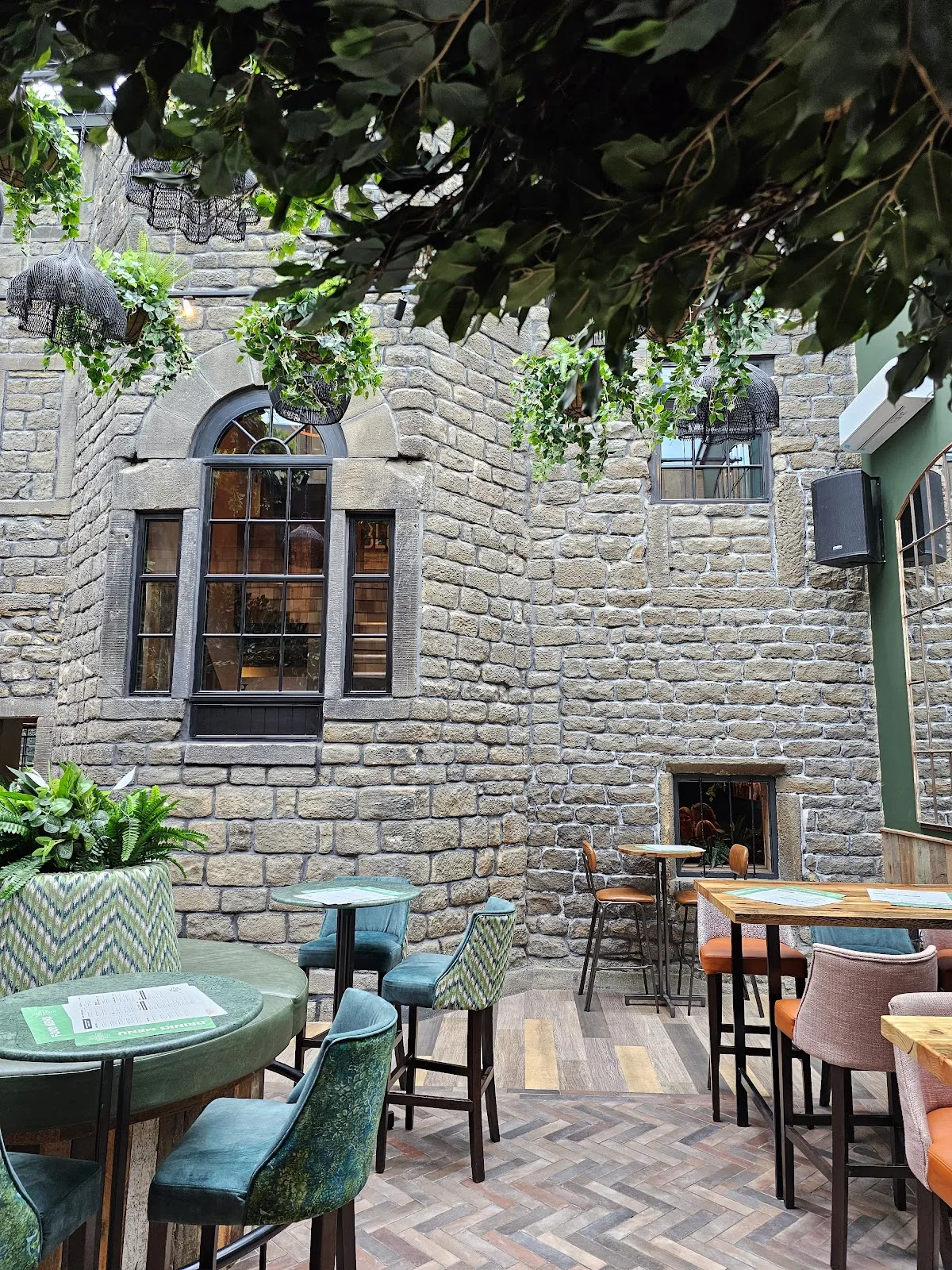 Treehouse Bar and Kitchen