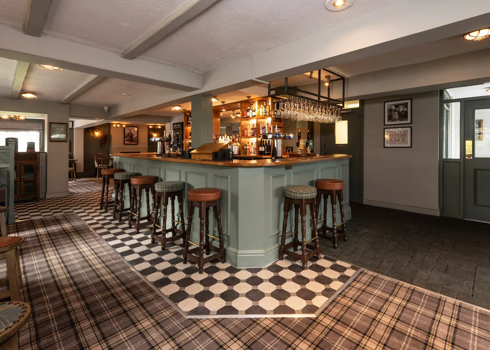 Wheatsheaf Inn