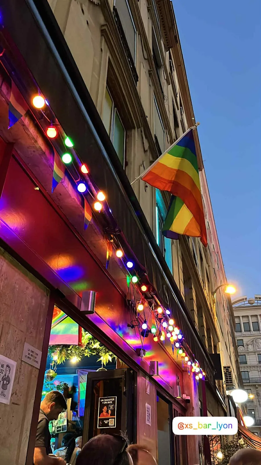 XS Bar 2