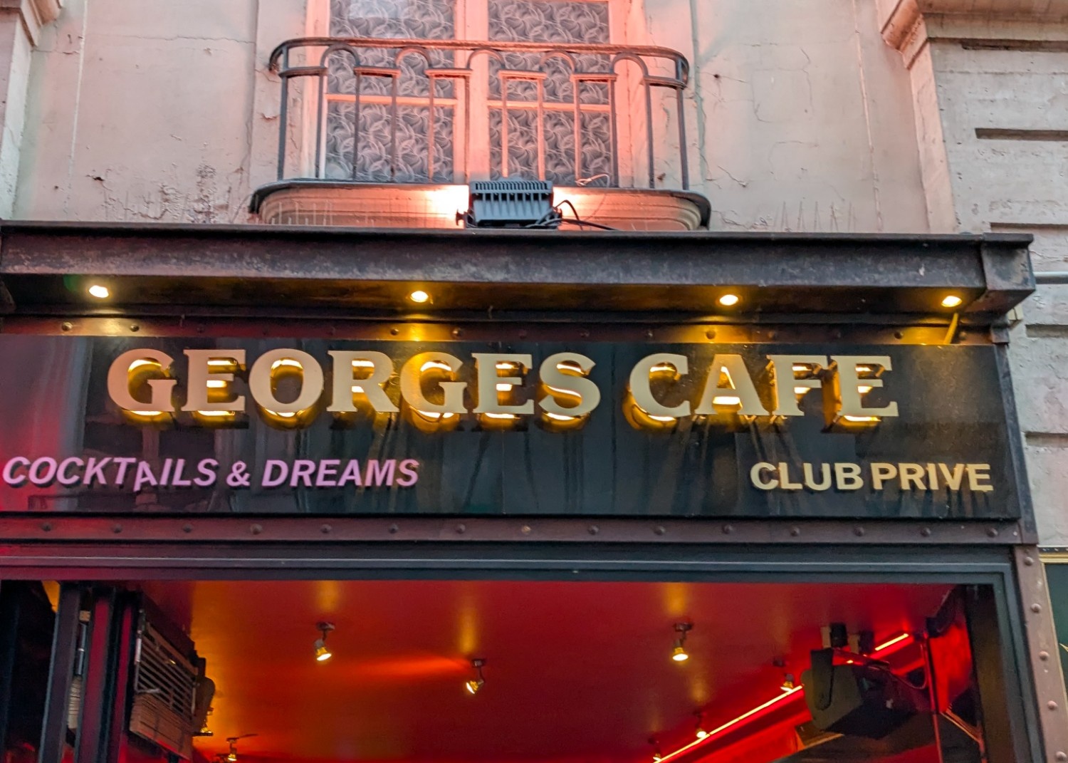 Georges Cafe | Nightclub & Party Everyday