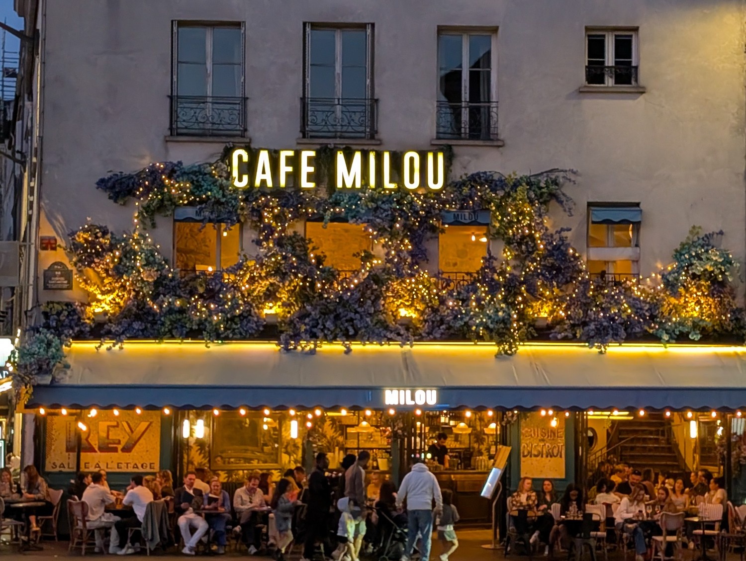Cafe Milou Bastille
