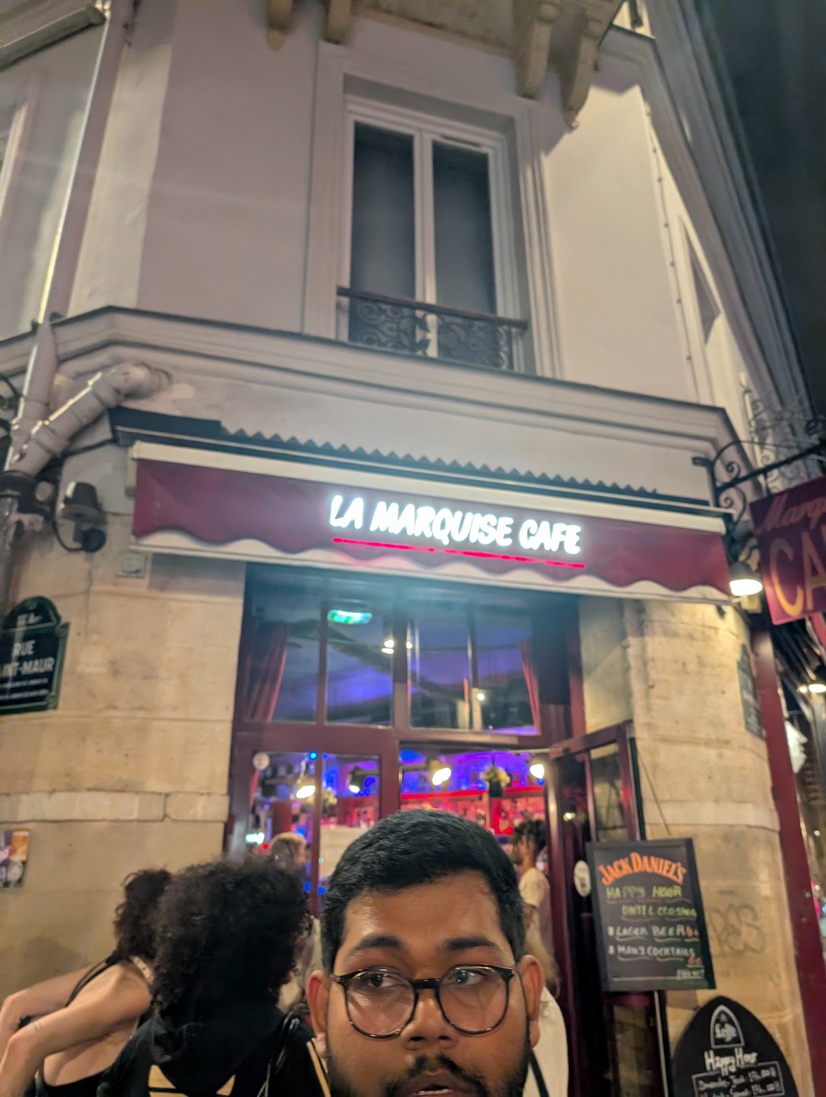 Marquise Cafe 4